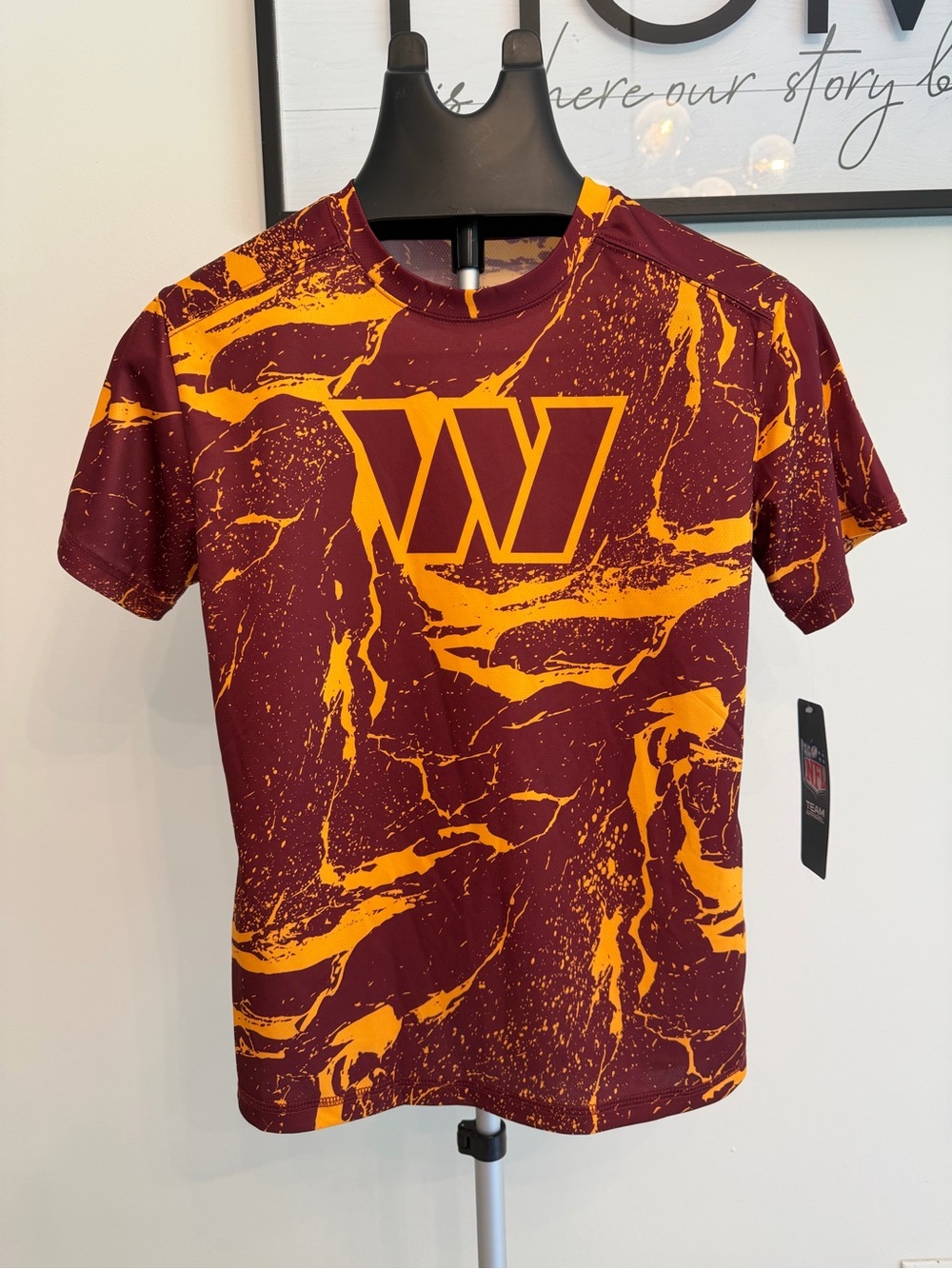 NWT Washington Commanders NFL Team Youth Size Medium 10/12